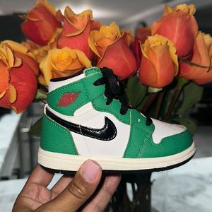 Air Jordan 1’s OG TD “Lucky Green”